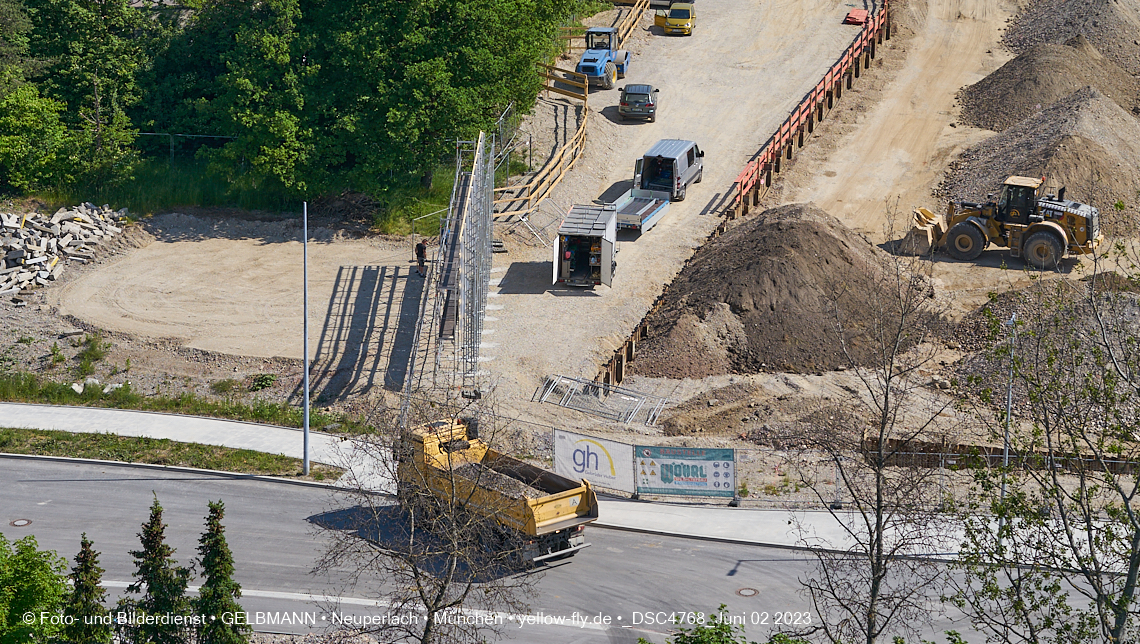 07.06.2023 - Neue Hinweistafeln für das Alexisquartier und Pandion Verde in Neuperlach in München